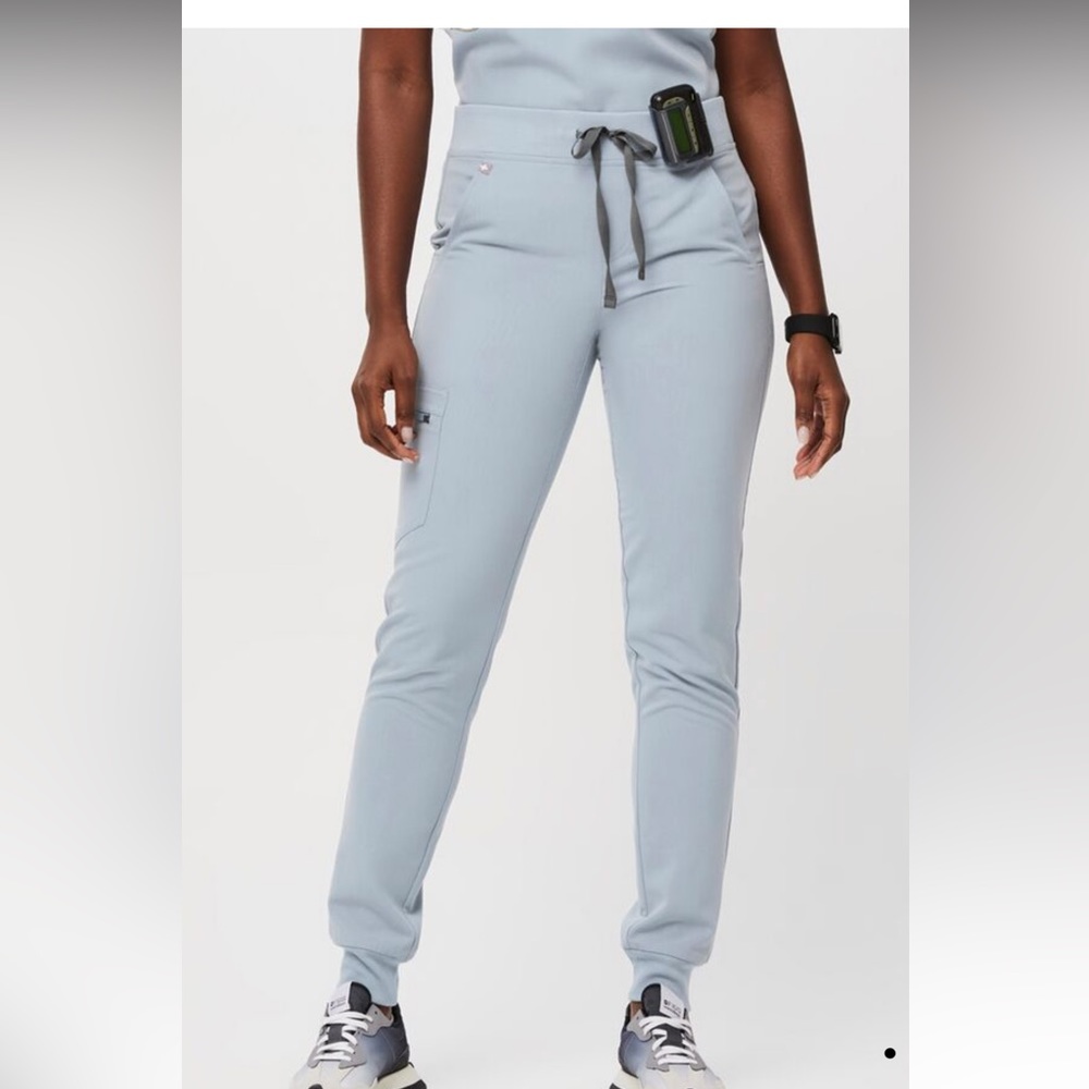 Figs XS dusty blue Zamora jogger NWT/in bag